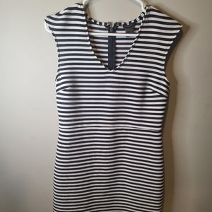Ann Taylor size 4 black and white striped dress